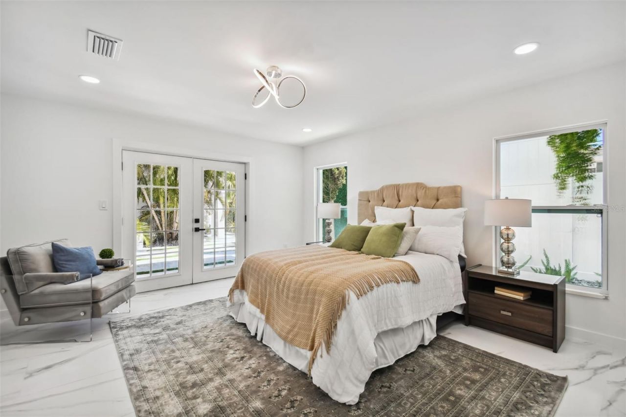 110 28th Avenue N, Unit B, Saint Petersburg, FL 33704 Photo