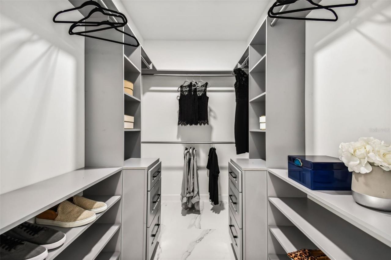 110 28th Avenue N, Unit B, Saint Petersburg, FL 33704 Photo