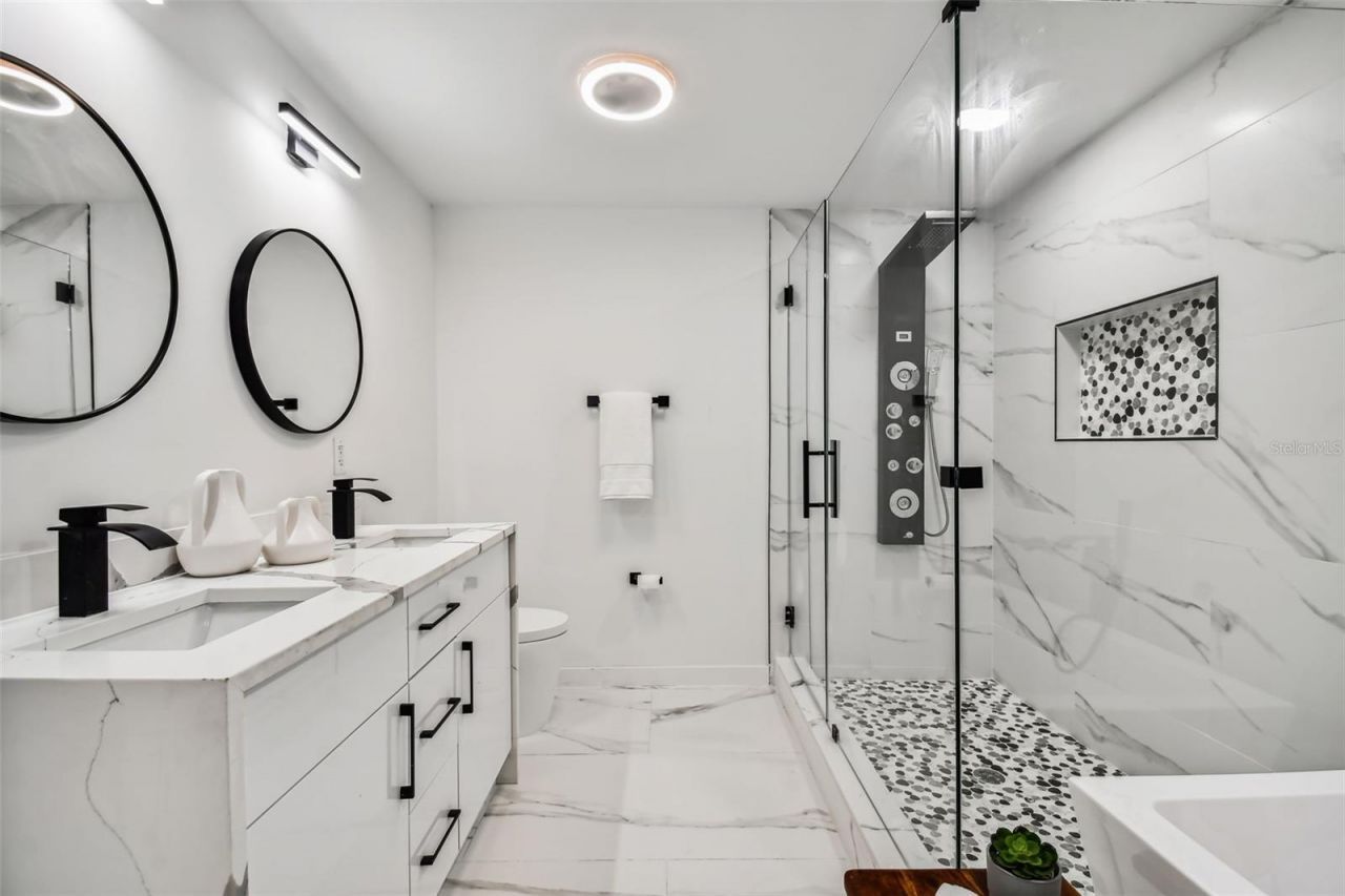 110 28th Avenue N, Unit B, Saint Petersburg, FL 33704 Photo