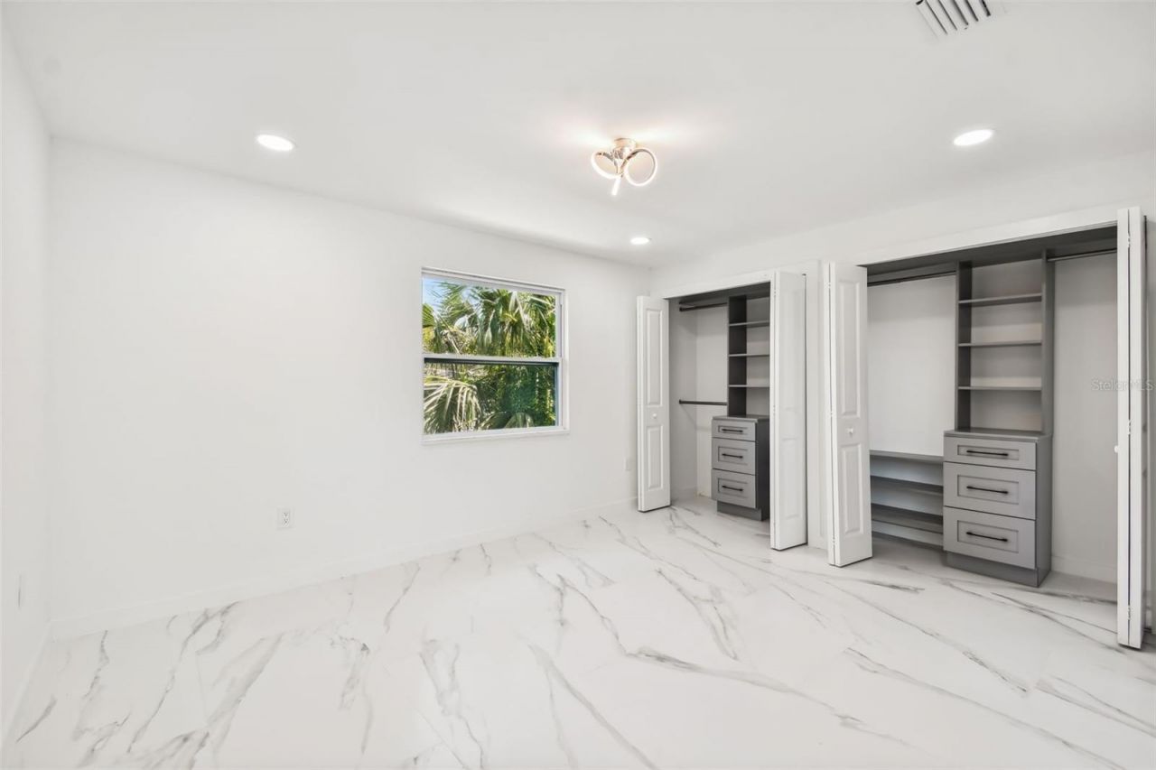 110 28th Avenue N, Unit B, Saint Petersburg, FL 33704 Photo