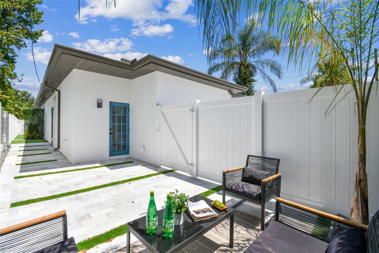 110 28th Avenue N, Unit B, Saint Petersburg, FL 33704 Photo