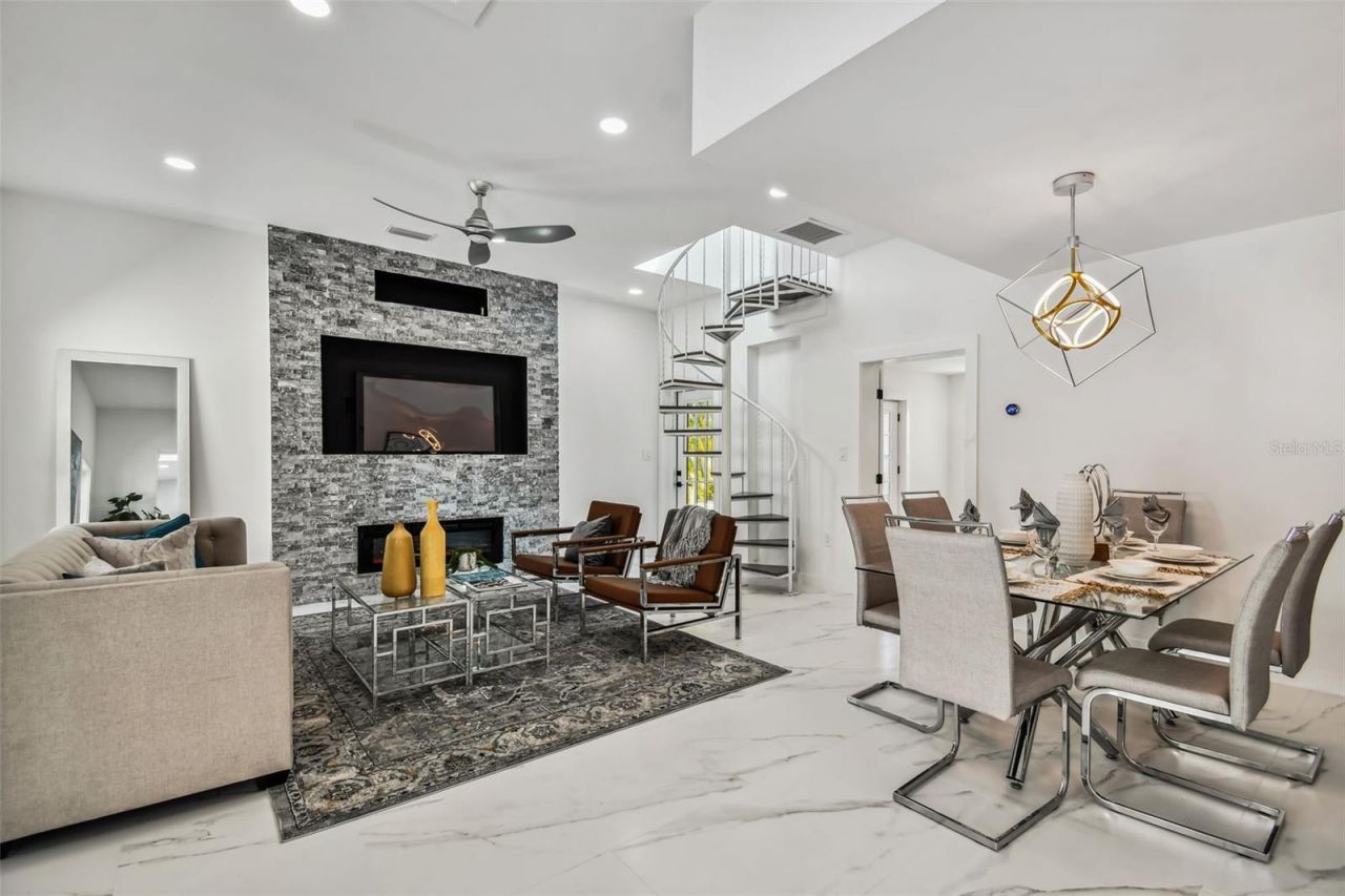 110 28th Avenue N, Unit B, Saint Petersburg, FL 33704 Photo