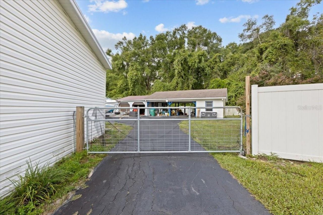 17130 NW 83rd Court, Fanning Springs, FL 32693 Photo