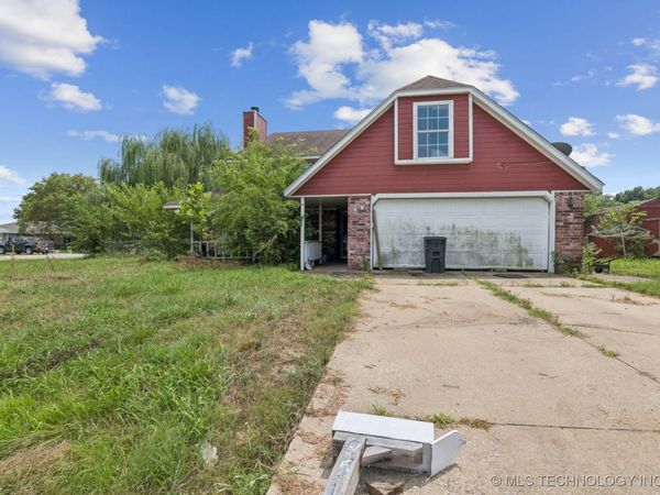 9512 E Sprucewood Drive , Claremore, OK 74019