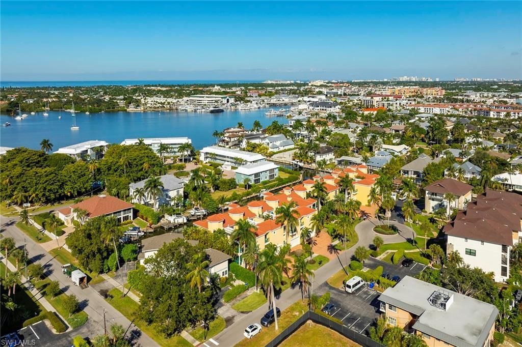 1160 Clam Ct, Unit 3, Naples, FL 34102 Photo