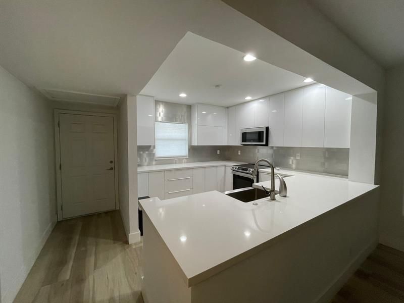 250 NE 20th St, Unit 210, Boca Raton, FL 33431 Photo