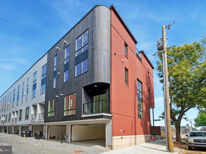 616 Brenna Walk, Philadelphia, PA 19123 Main Photo