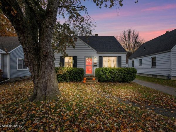 2842 Oak Grove Place, Toledo, OH 43613