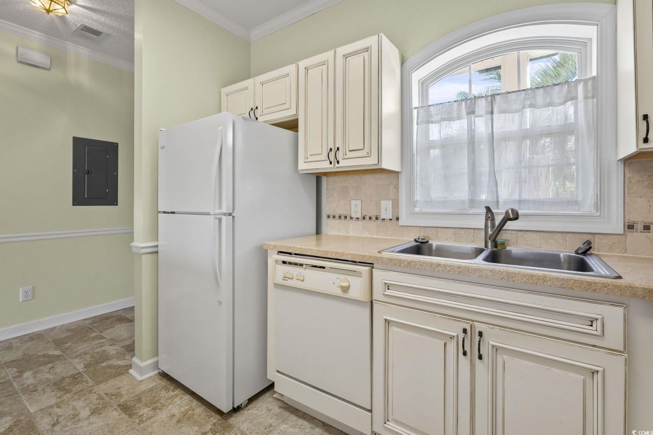 3973 Forsythia Ct. Photo 13