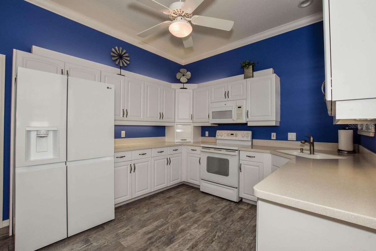 834 Montrose Drive, Unit 9, Venice, FL 34293 Photo