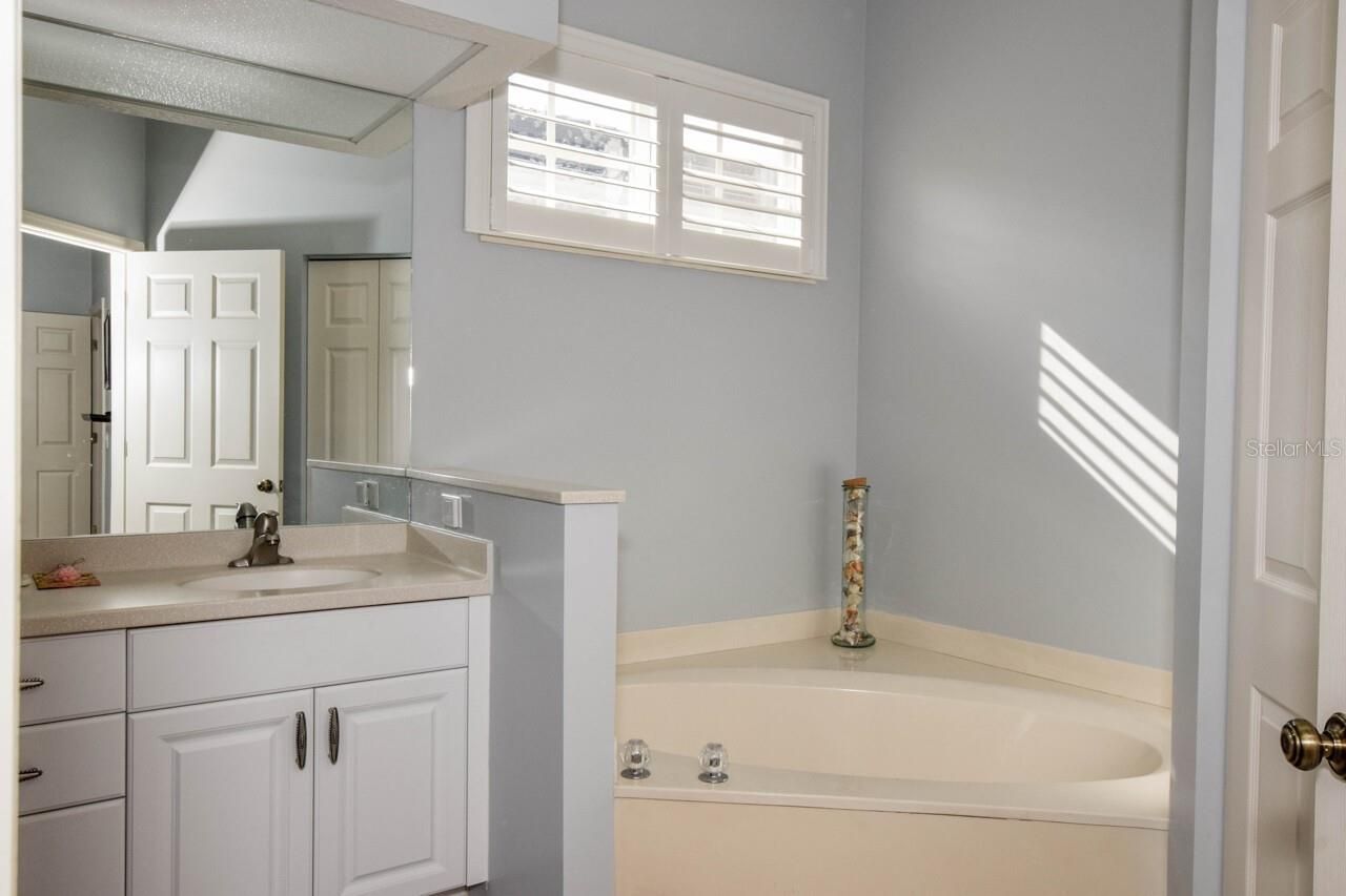 834 Montrose Drive, Unit 9, Venice, FL 34293 Photo