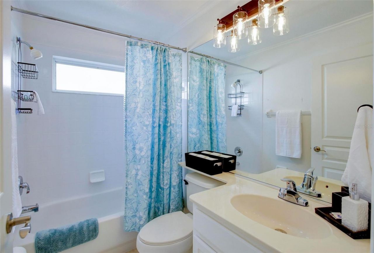 143 Braemar Avenue, Venice, FL 34293 Photo