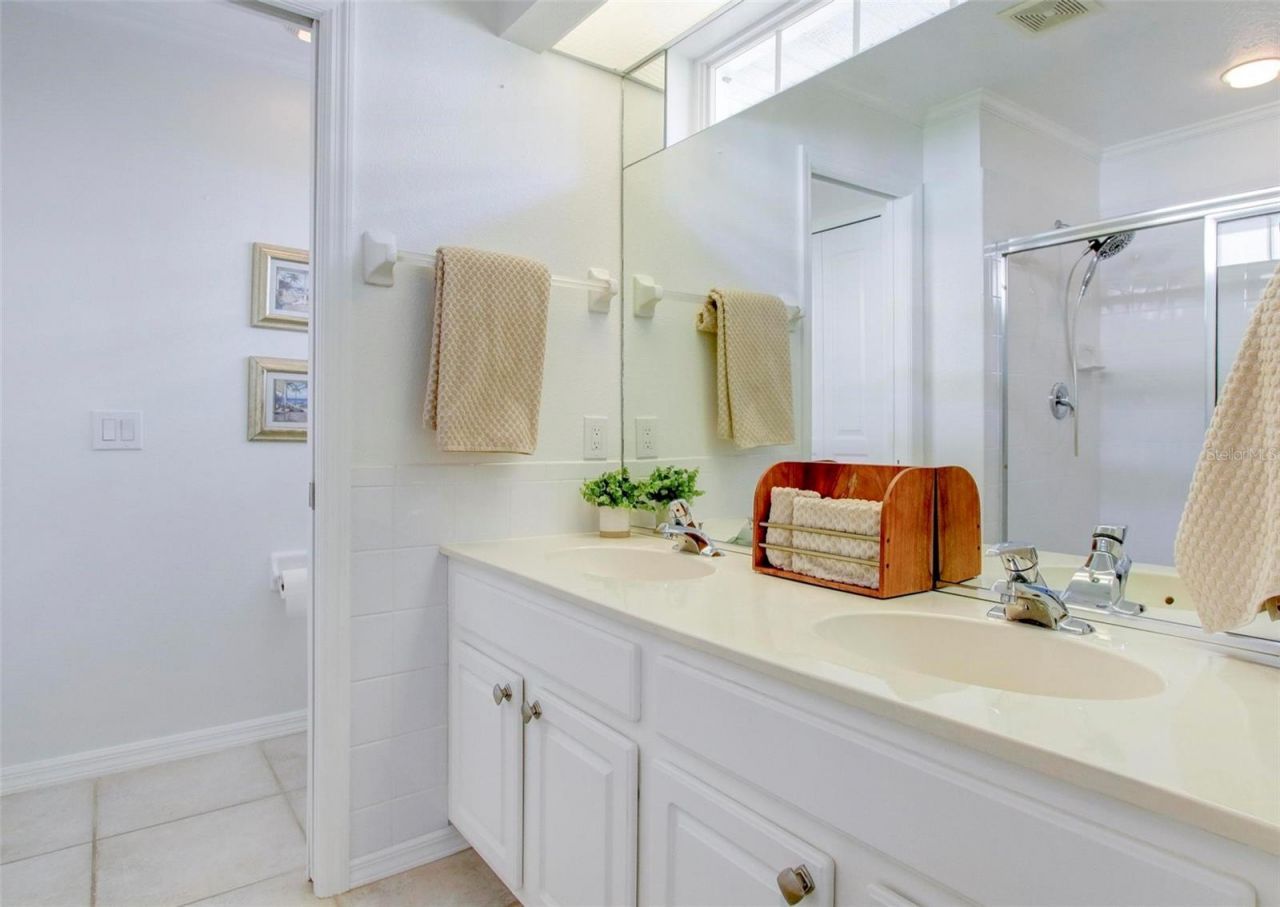 143 Braemar Avenue, Venice, FL 34293 Photo