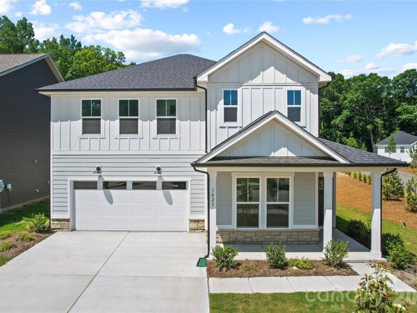 1023 WT Ferguson Drive, Matthews, NC 28104
