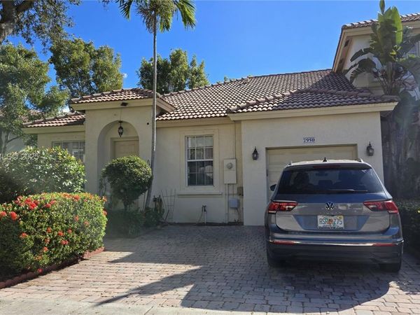 7950 NW 20th St, Pembroke Pines, FL 33024