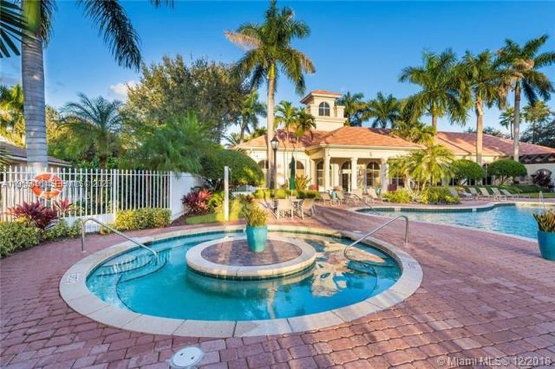 7950 NW 20th St, Pembroke Pines, FL 33024 Photo