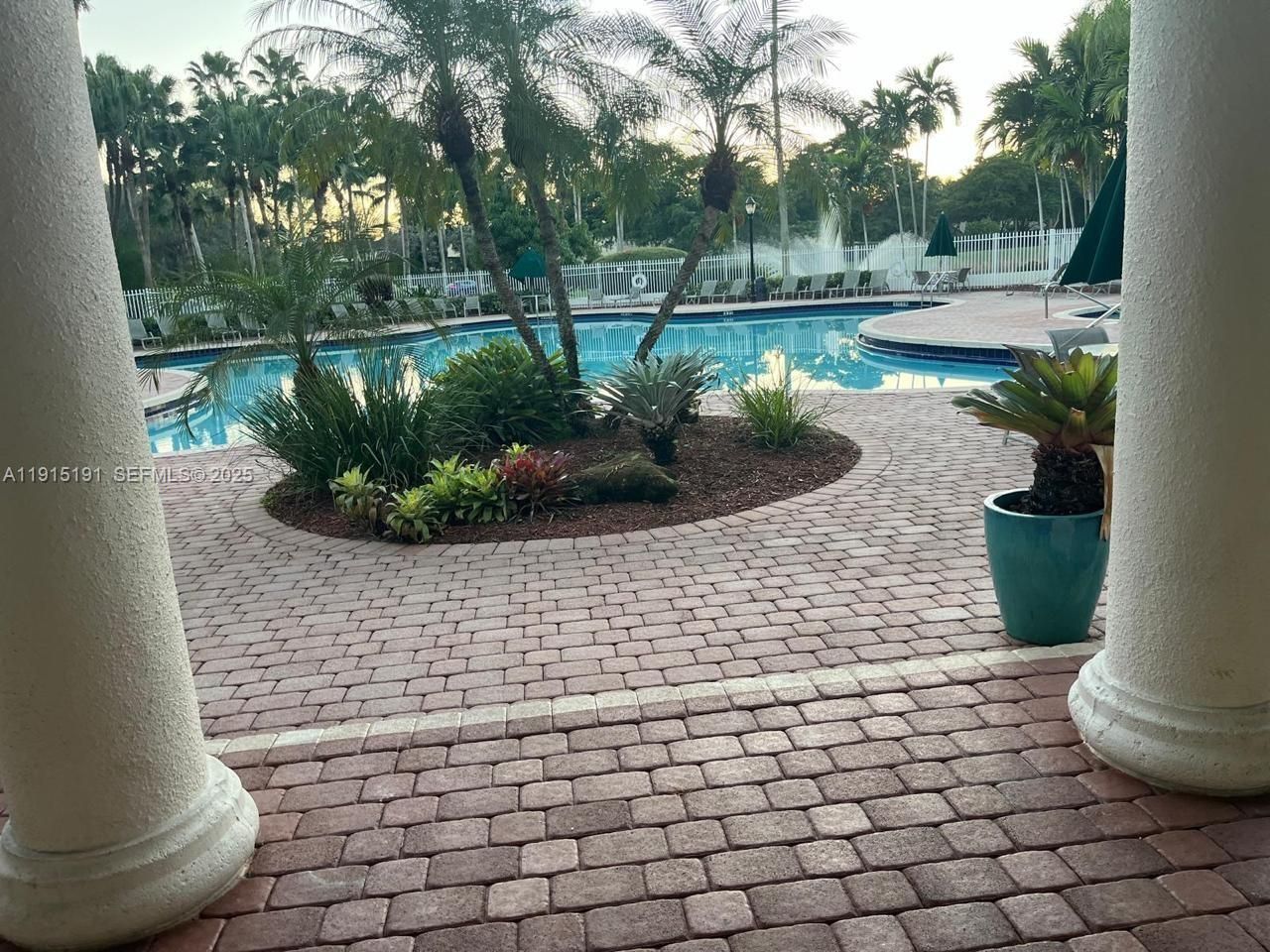 7950 NW 20th St, Pembroke Pines, FL 33024 Photo