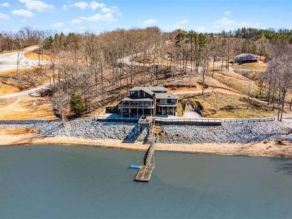 228 CHICKASAW TRACE RD, Cherokee, AL 35616