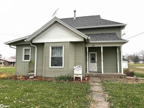 201 S Walnut Street, Richland, IA 52585