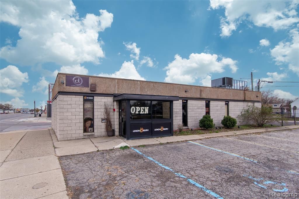 21511 Van Dyke Avenue, Warren, MI 48089 Main Photo