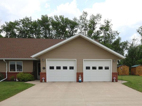 573 7th Avenue SE, Mayville, ND 58257