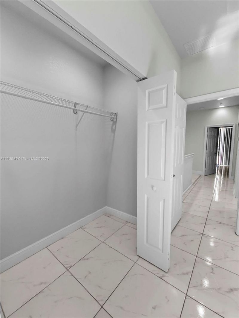 850 SW 14th Ave, Unit 4, Miami, FL 33135 Photo