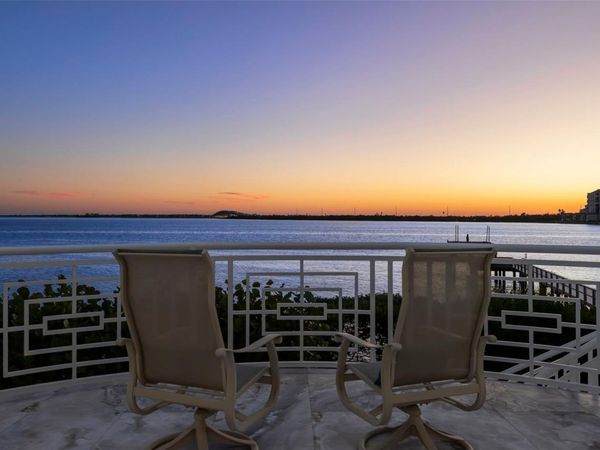 6199 54TH STREET S, ST PETERSBURG, FL 33715