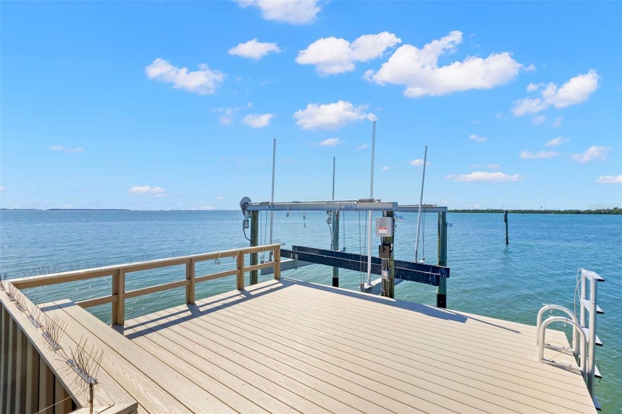 6199 54th Street S, Saint Petersburg, FL 33715 Photo