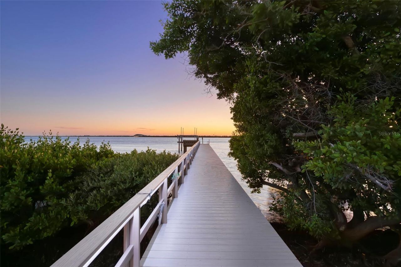 6199 54th Street S, Saint Petersburg, FL 33715 Photo