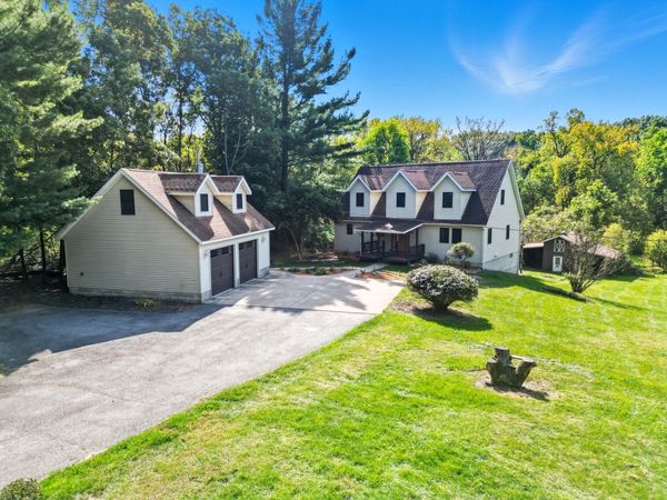 450 E Greening Road, Chesterton, IN 46304