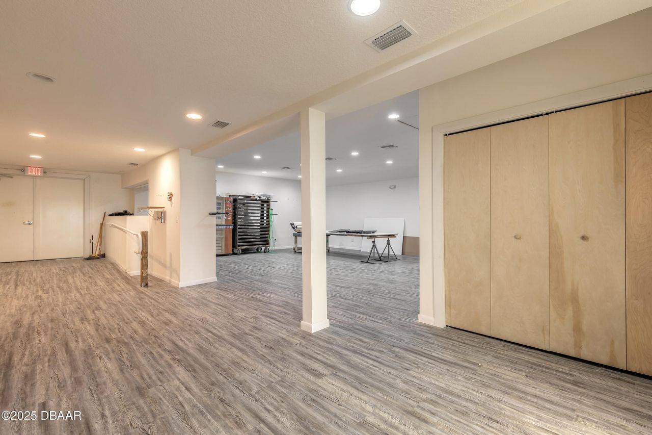 529 Ridgewood Avenue, Holly Hill, FL 32117 Photo