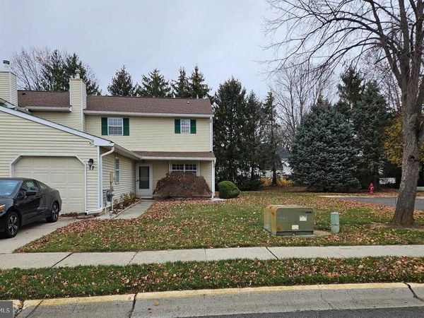 17 EXETER COURT, BORDENTOWN, NJ 08505