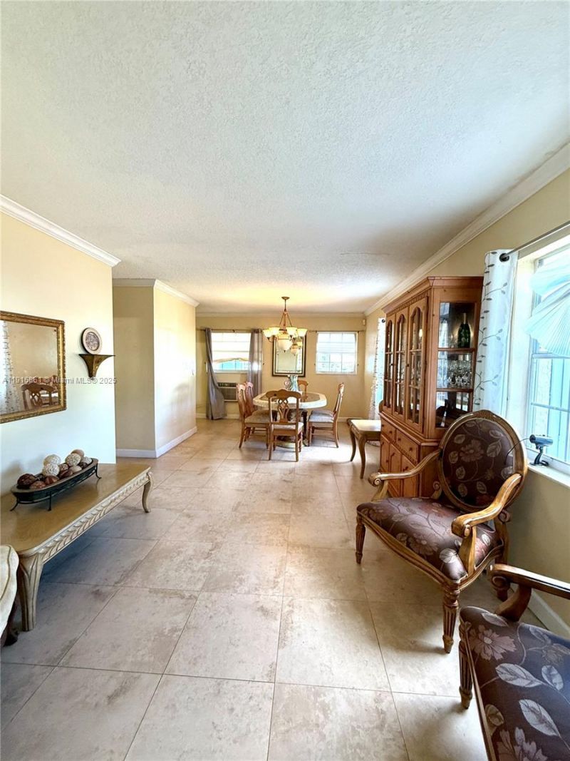 174 E 41st St, Hialeah, FL 33013 Photo