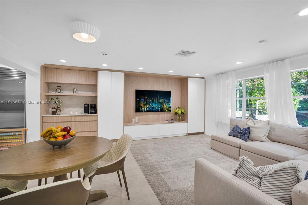 145 Bal Bay Dr, Bal Harbour, FL 33154 Photo