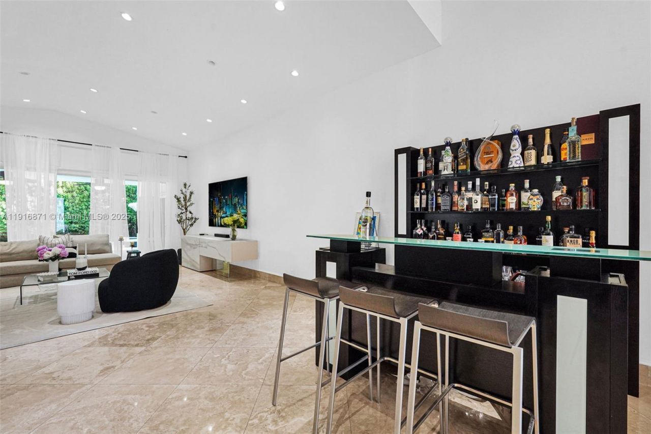 145 Bal Bay Dr, Bal Harbour, FL 33154 Photo