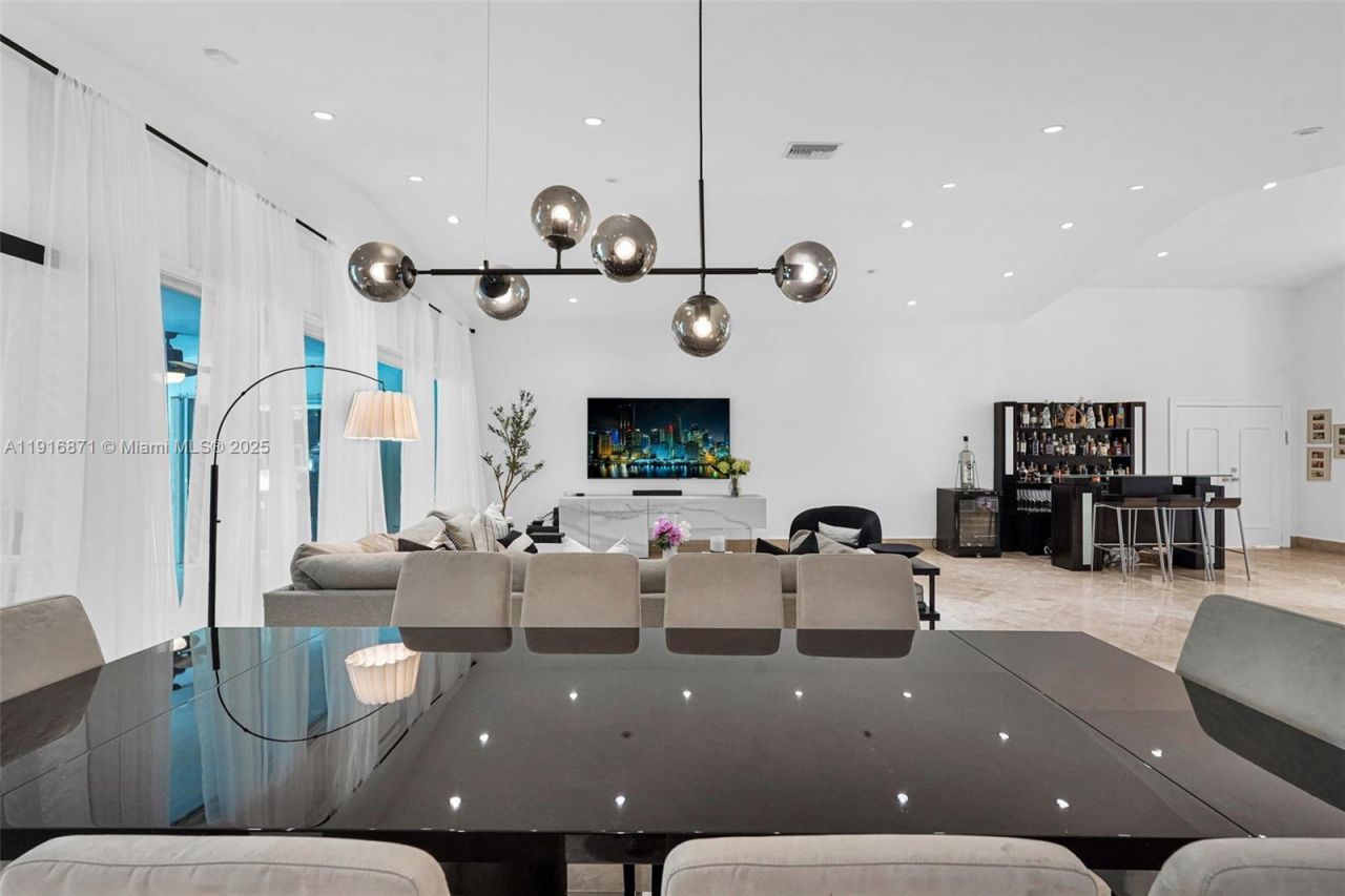 145 Bal Bay Dr, Bal Harbour, FL 33154 Photo