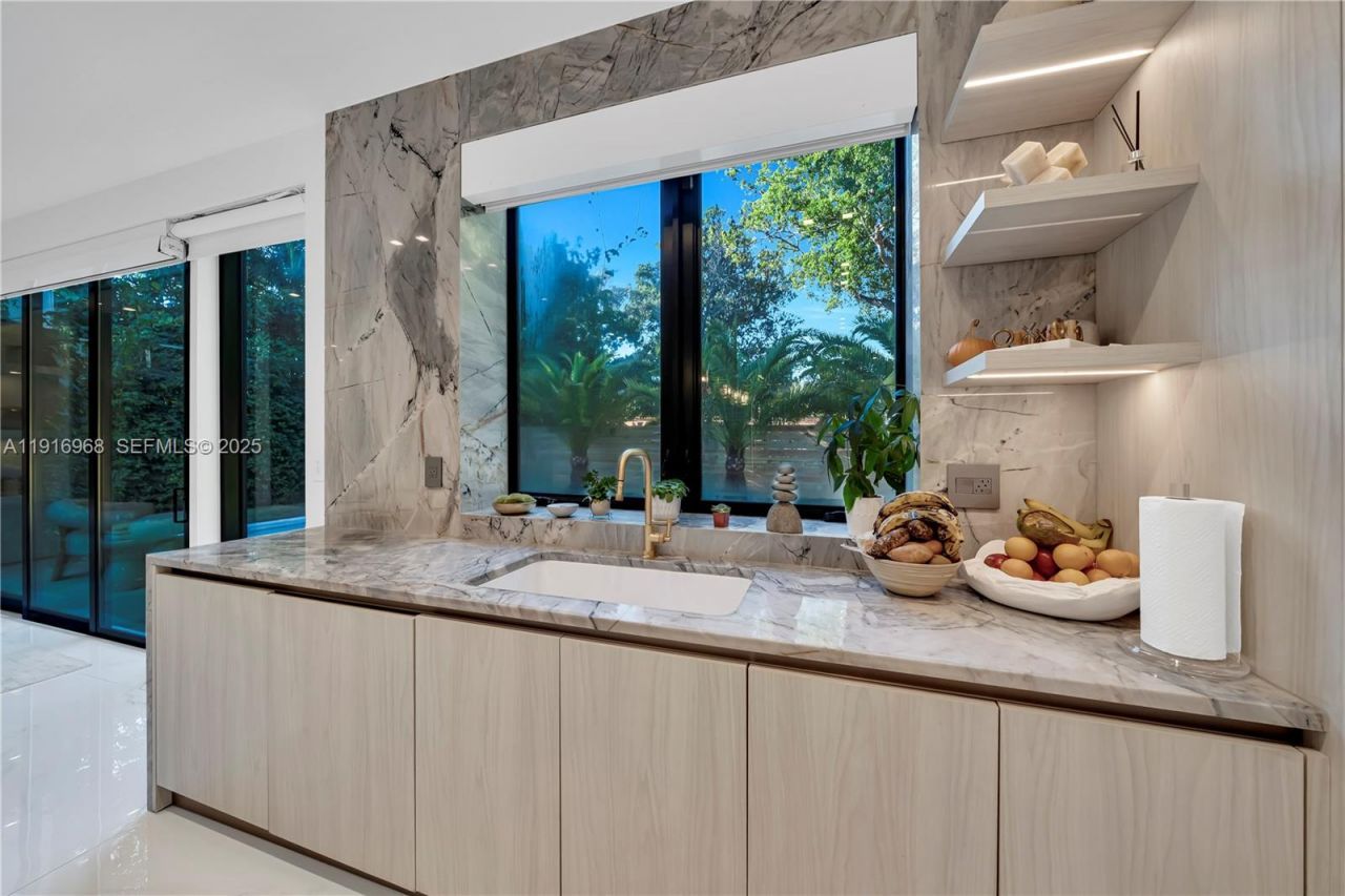 34 SW 26th Rd, Unit N/A, Miami, FL 33129 Photo