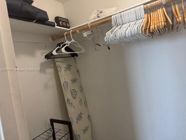 5401 Collins Ave, Unit 931, Miami Beach, FL 33140 Photo