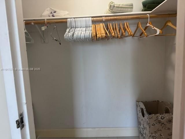 5401 Collins Ave, Unit 931, Miami Beach, FL 33140 Photo