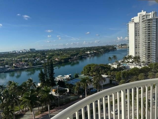 5401 Collins Ave, Unit 931, Miami Beach, FL 33140 Photo