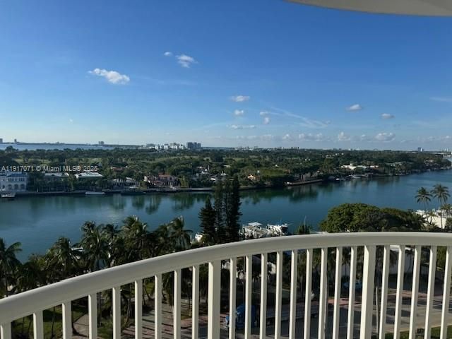 5401 Collins Ave, Unit 931, Miami Beach, FL 33140 Photo