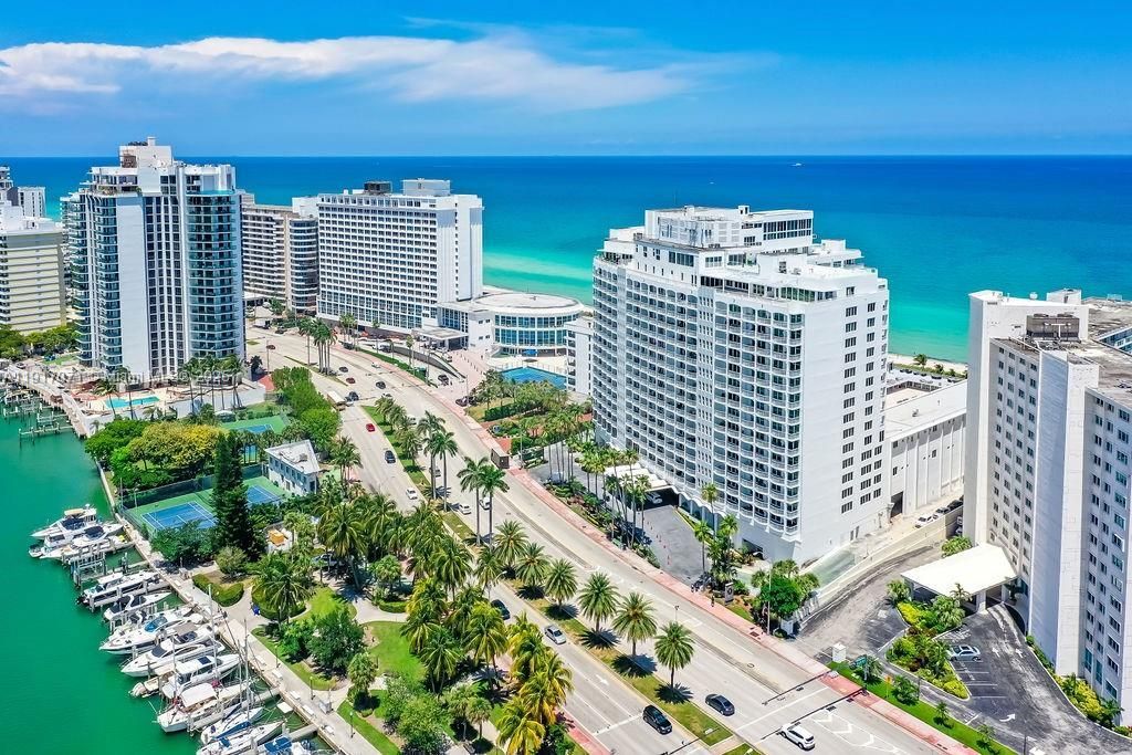 5401 Collins Ave, Unit 931, Miami Beach, FL 33140 Photo
