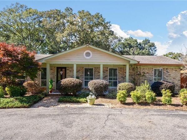 422 Cody Road S, Mobile, AL 36695