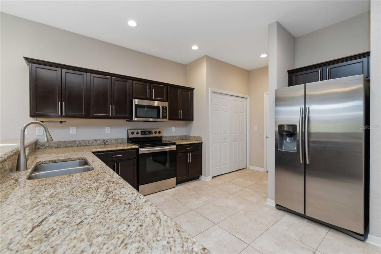 1218 Grantham Drive, Sarasota, FL 34234 Photo