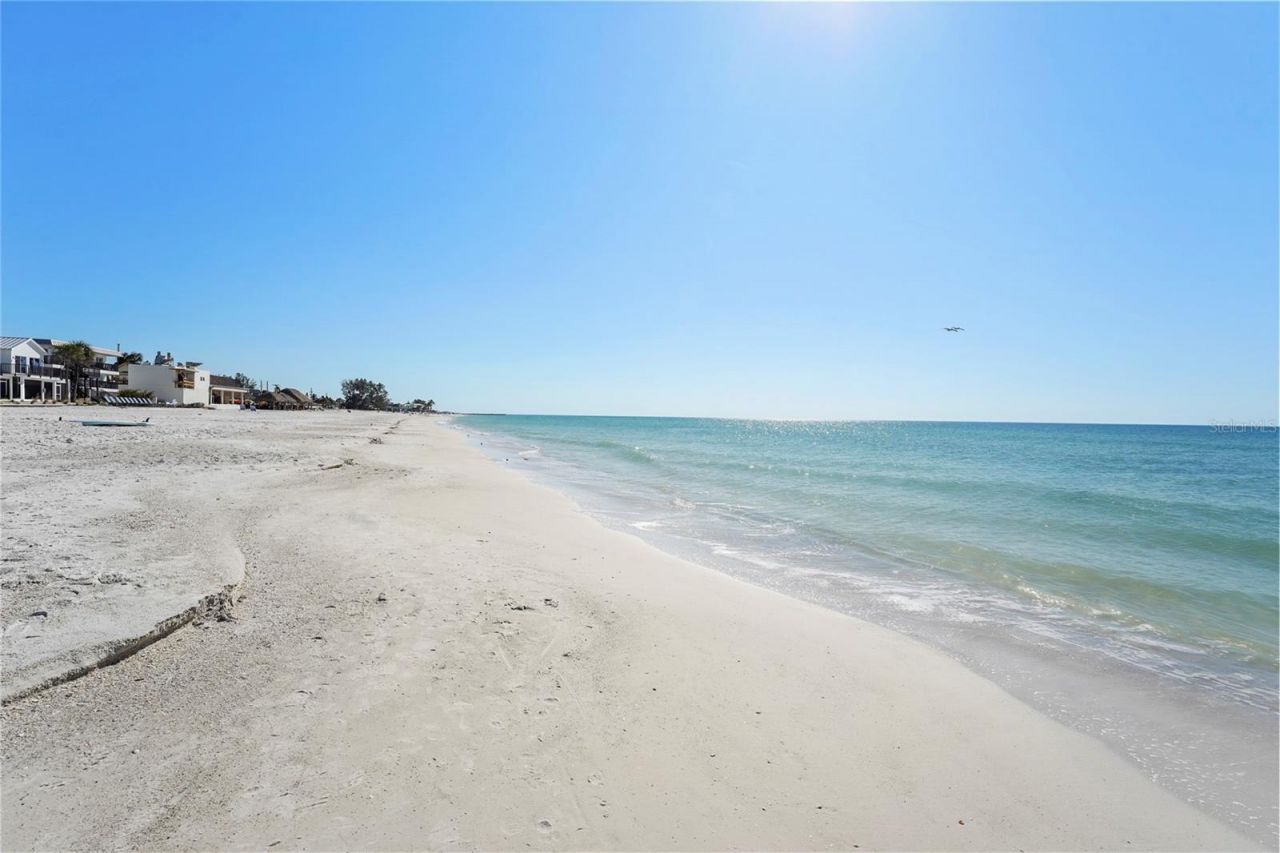 1007 Gulf Drive N, Unit 213, Bradenton Beach, FL 34217 Photo