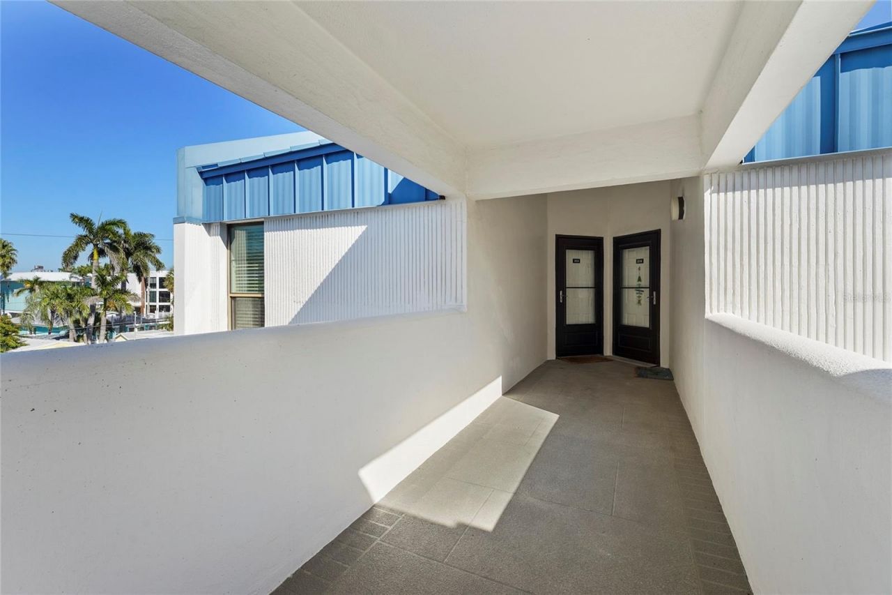 1007 Gulf Drive N, Unit 213, Bradenton Beach, FL 34217 Photo