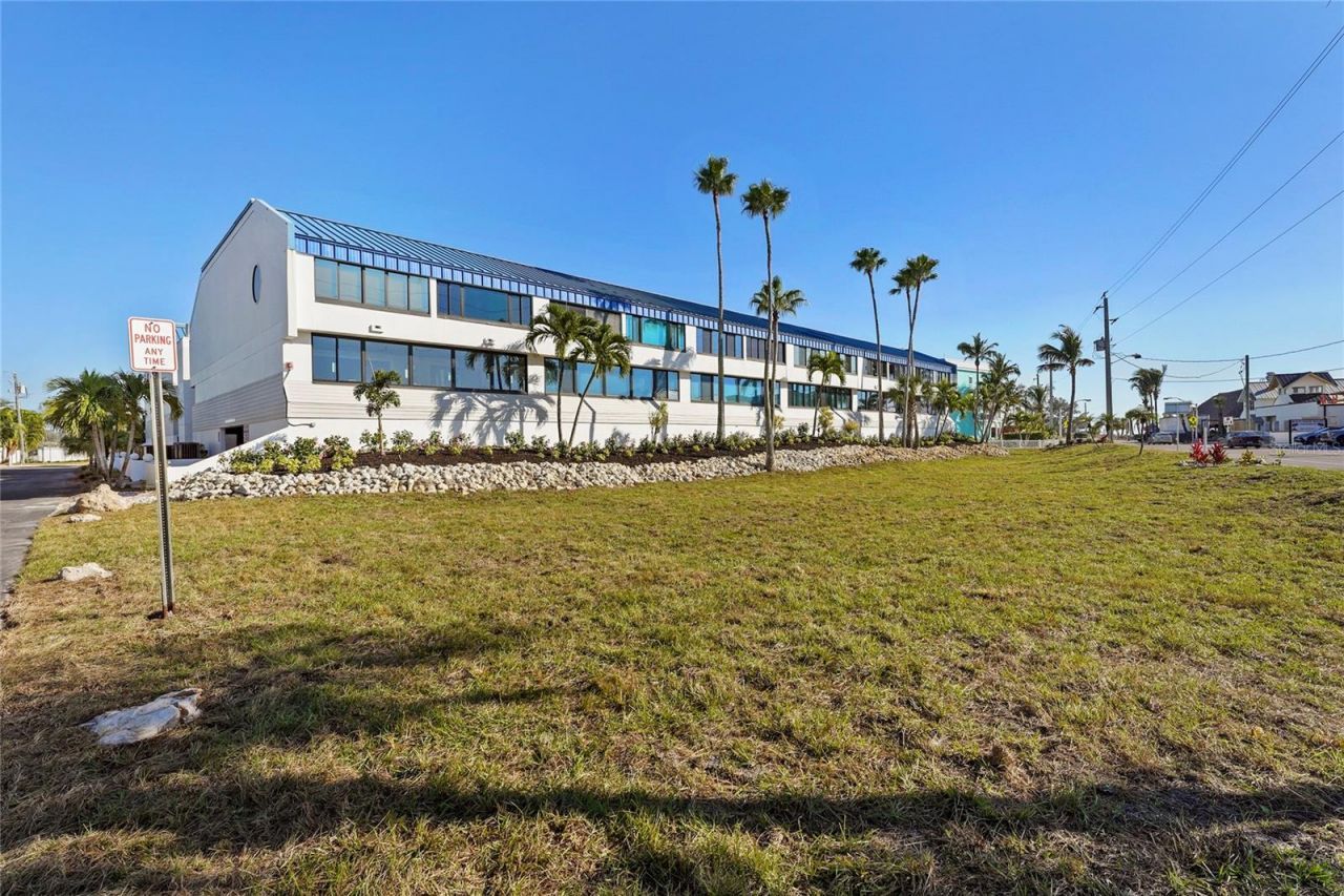 1007 Gulf Drive N, Unit 213, Bradenton Beach, FL 34217 Photo