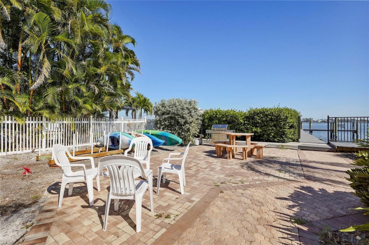 1007 Gulf Drive N, Unit 213, Bradenton Beach, FL 34217 Photo