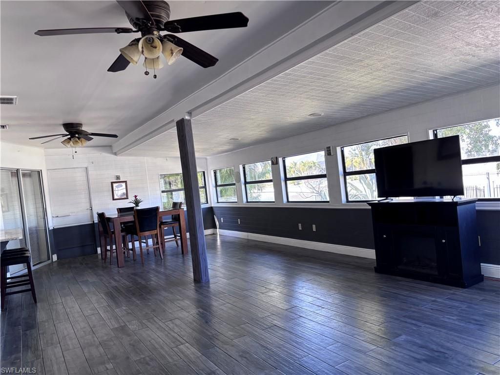 2207 NE 1st Ter, Cape Coral, FL 33909 Photo