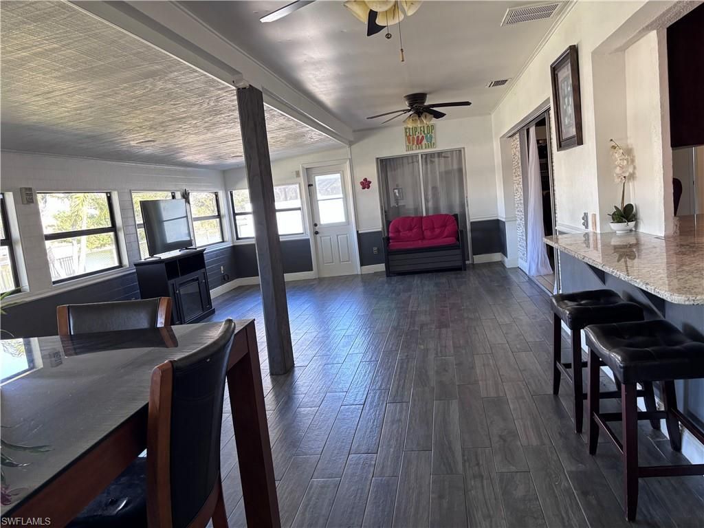 2207 NE 1st Ter, Cape Coral, FL 33909 Photo